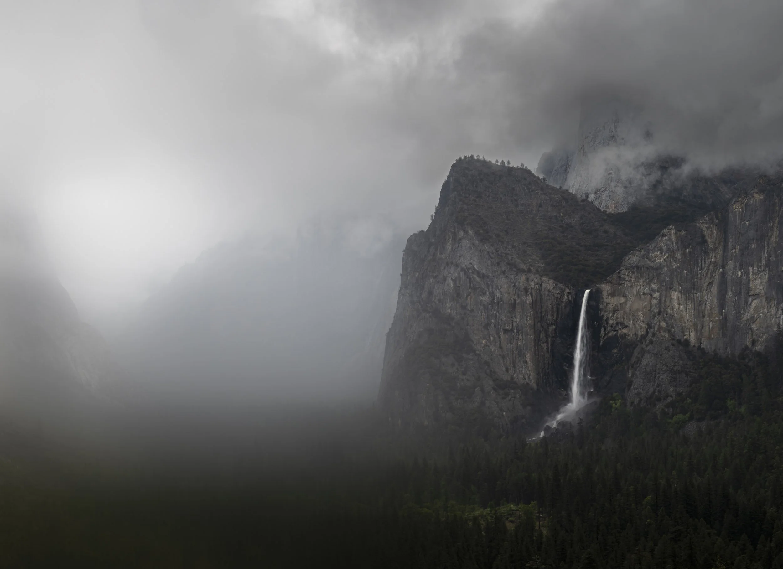 bridalveil-falls-Apr-2026