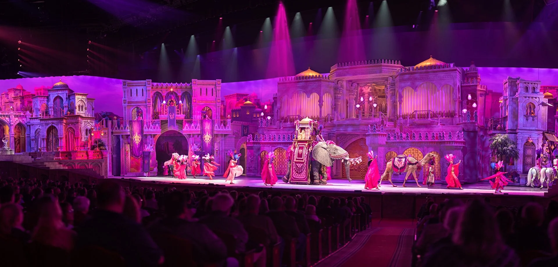 Full-Width Carousel_1440x690_QE_Parade.jpg