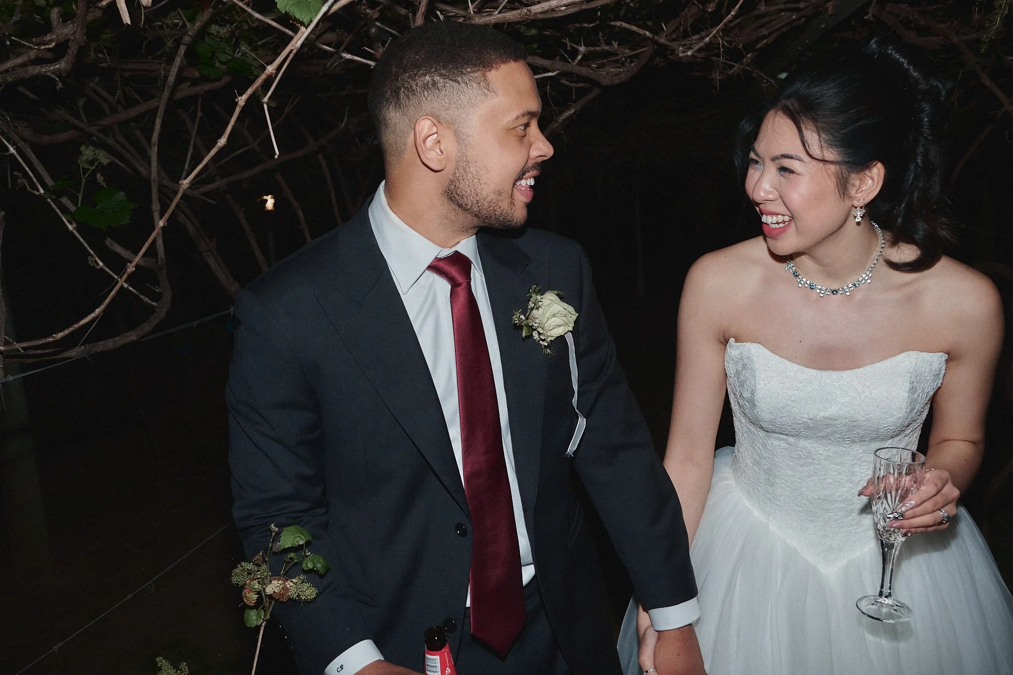 Wedding couple sharing a moment at Oatlands estate Sydney