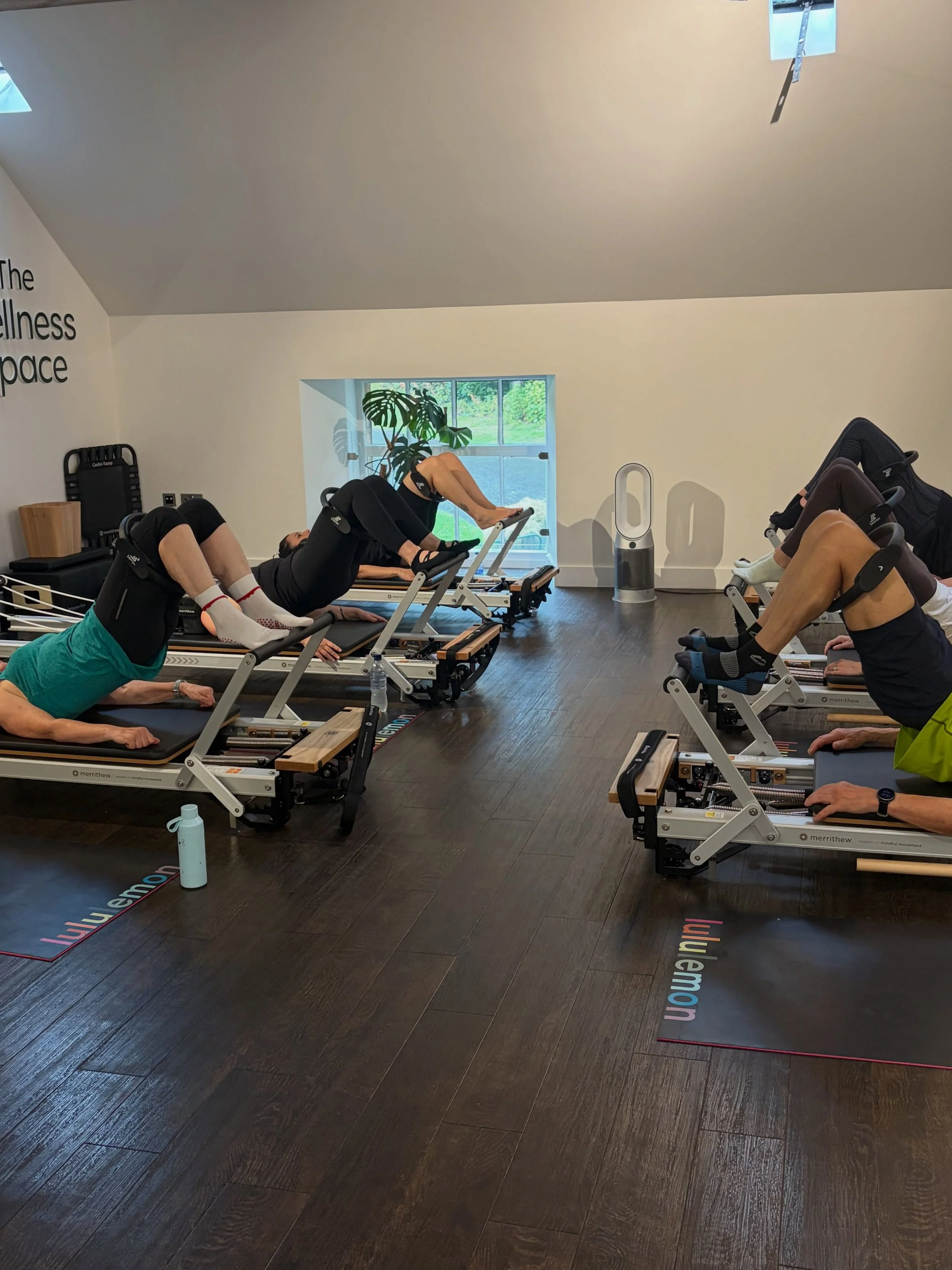 What&rsquo;s the ring actually doing? 👀
It isn&rsquo;t there just to make the exercise harder. Positioned around the thighs, the Pilates ring provides feedback, helping you notice your alignment, maintain control and move with more intention through