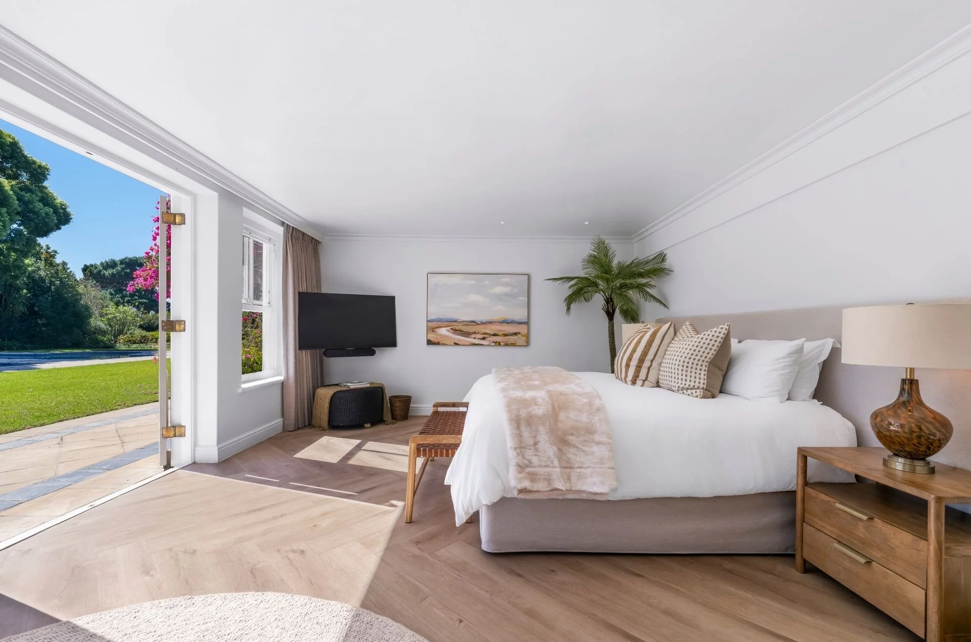 Why the discerning traveller chooses Cape Town