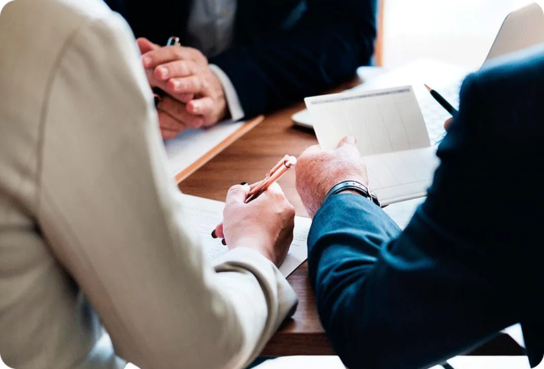 Professional legal guidance for families and businesses