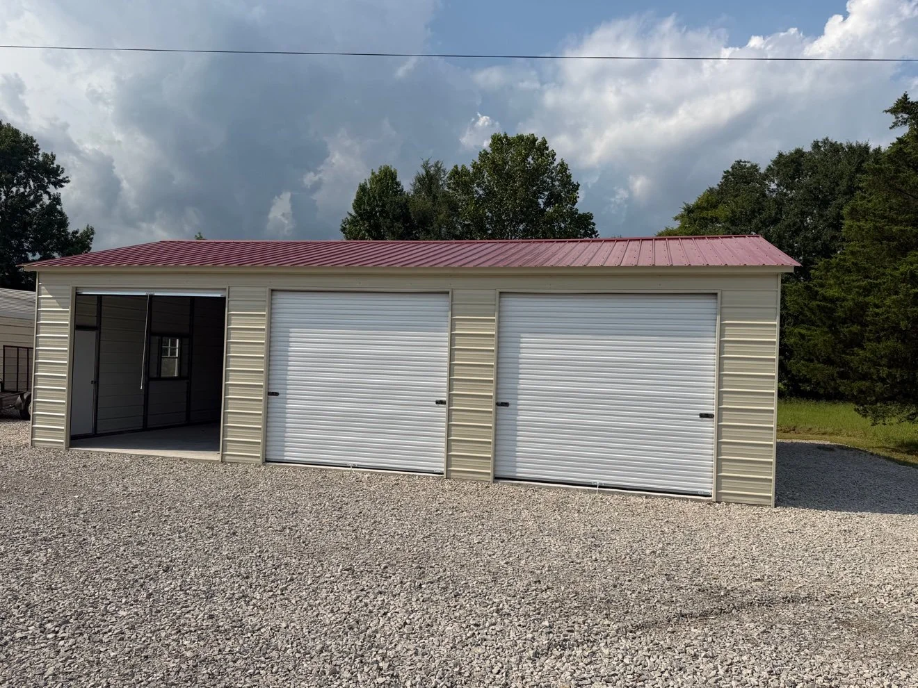 Three-Bay Garage with Lean-To — Beige with Red Roof