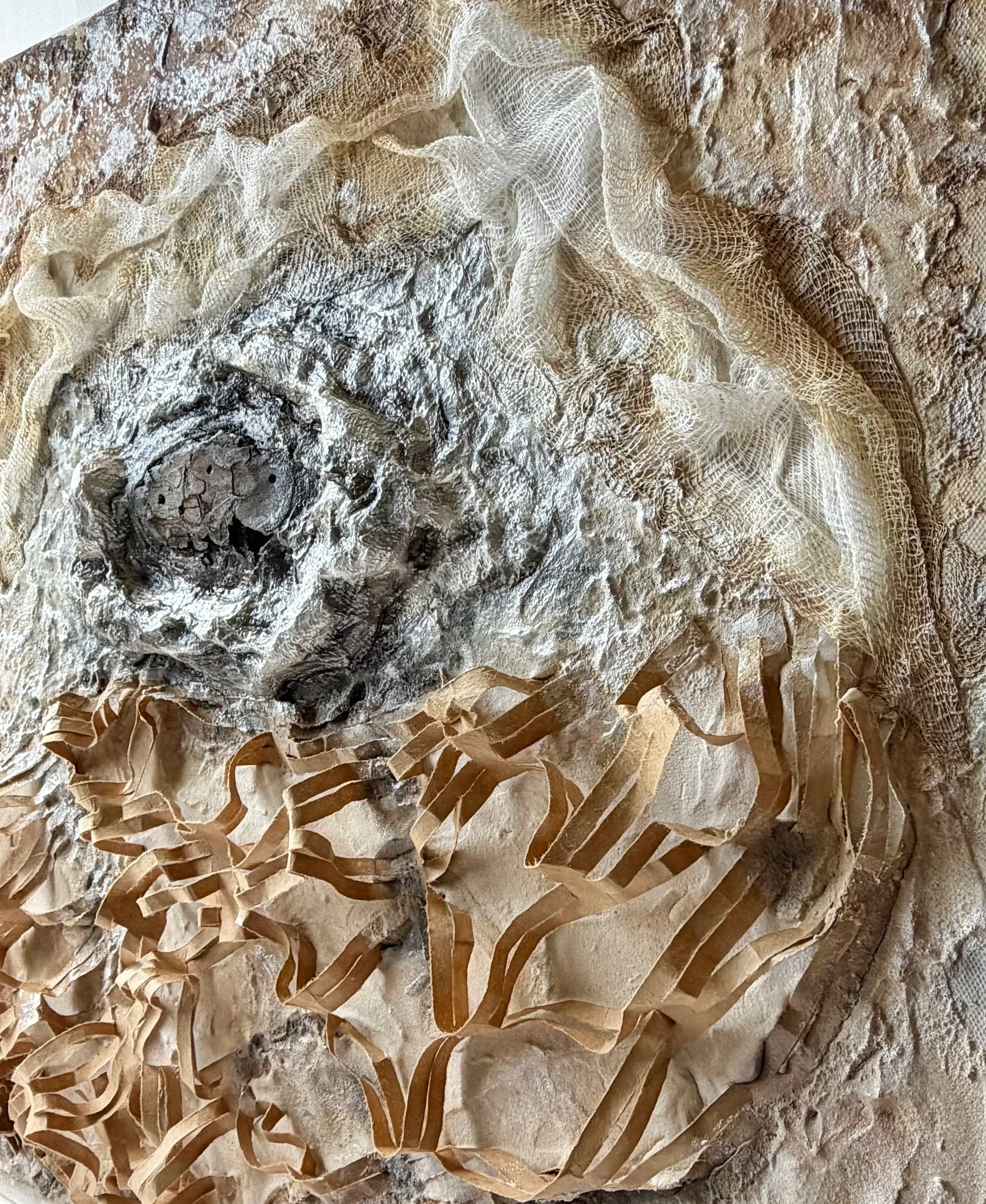 Atelier_Amari_Zuwendung_Detail_Kern_Papier.jpg