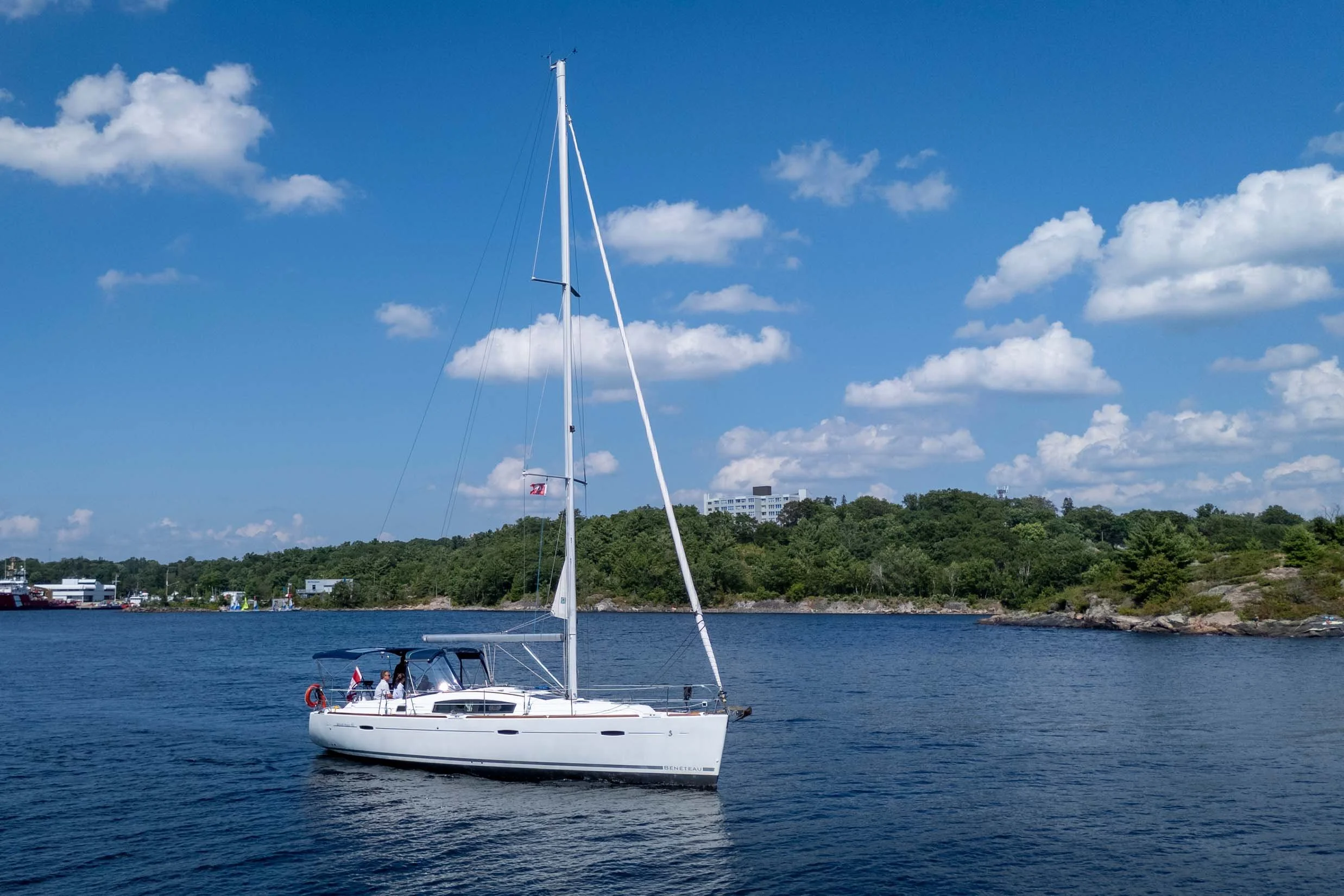 Looking for sailing courses in Ontario? North 45 Sailing offers Sail Canada-certified training, private sailing lessons, cruising courses, and Georgian Bay sailing charters from Parry Sound.