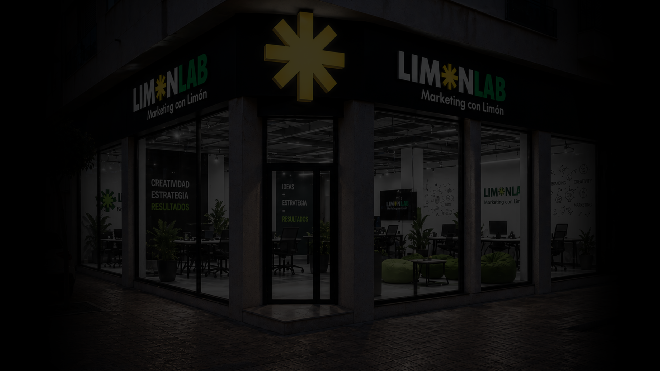 Fachada de un local comercial llamado LIMN LAB con cartel de 'Marketing con Limón'.