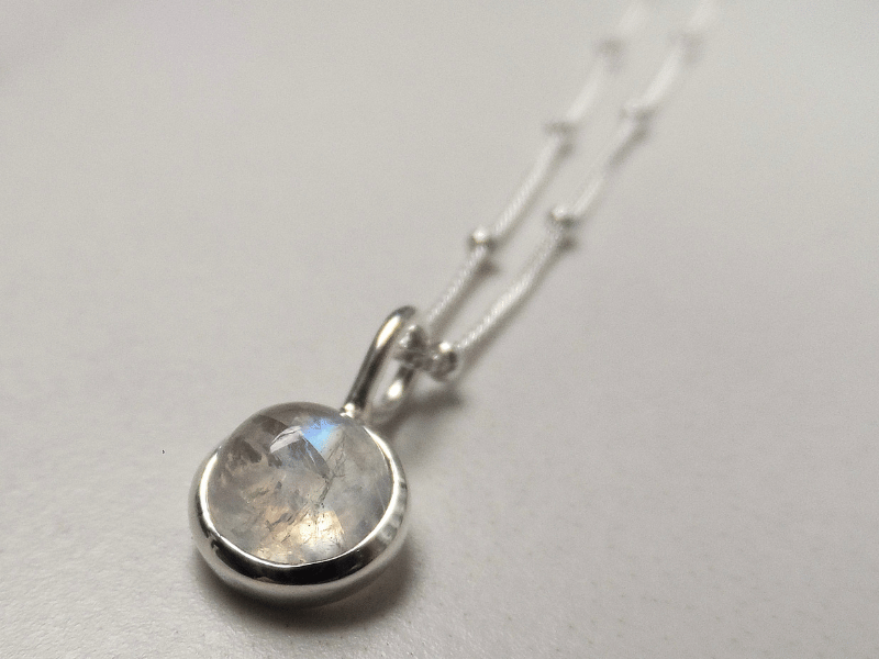 Selene necklace (1).png