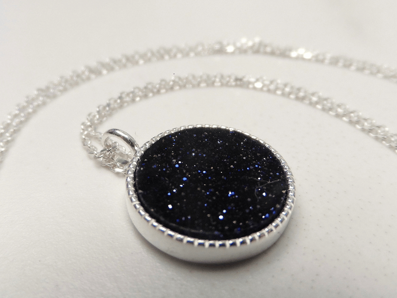 Nyx necklace (2).png
