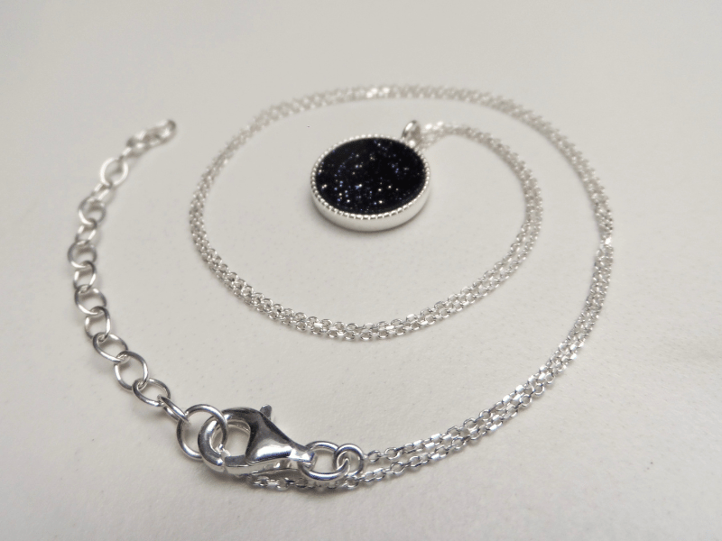 Nyx necklace (4).png
