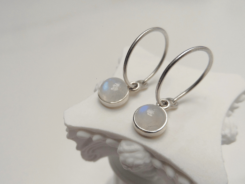 Selene drop earrings (1).png