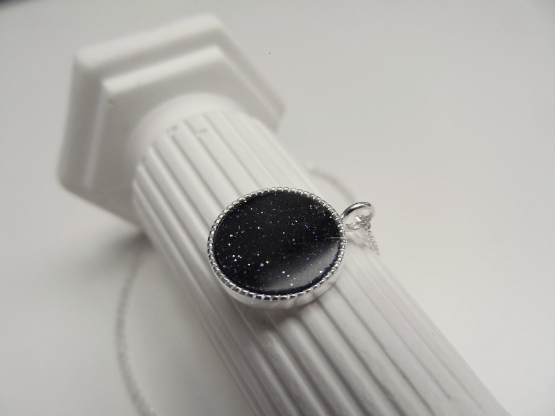Nyx necklace (1).png