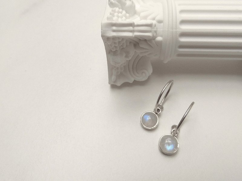 Selene drop earrings (3).png
