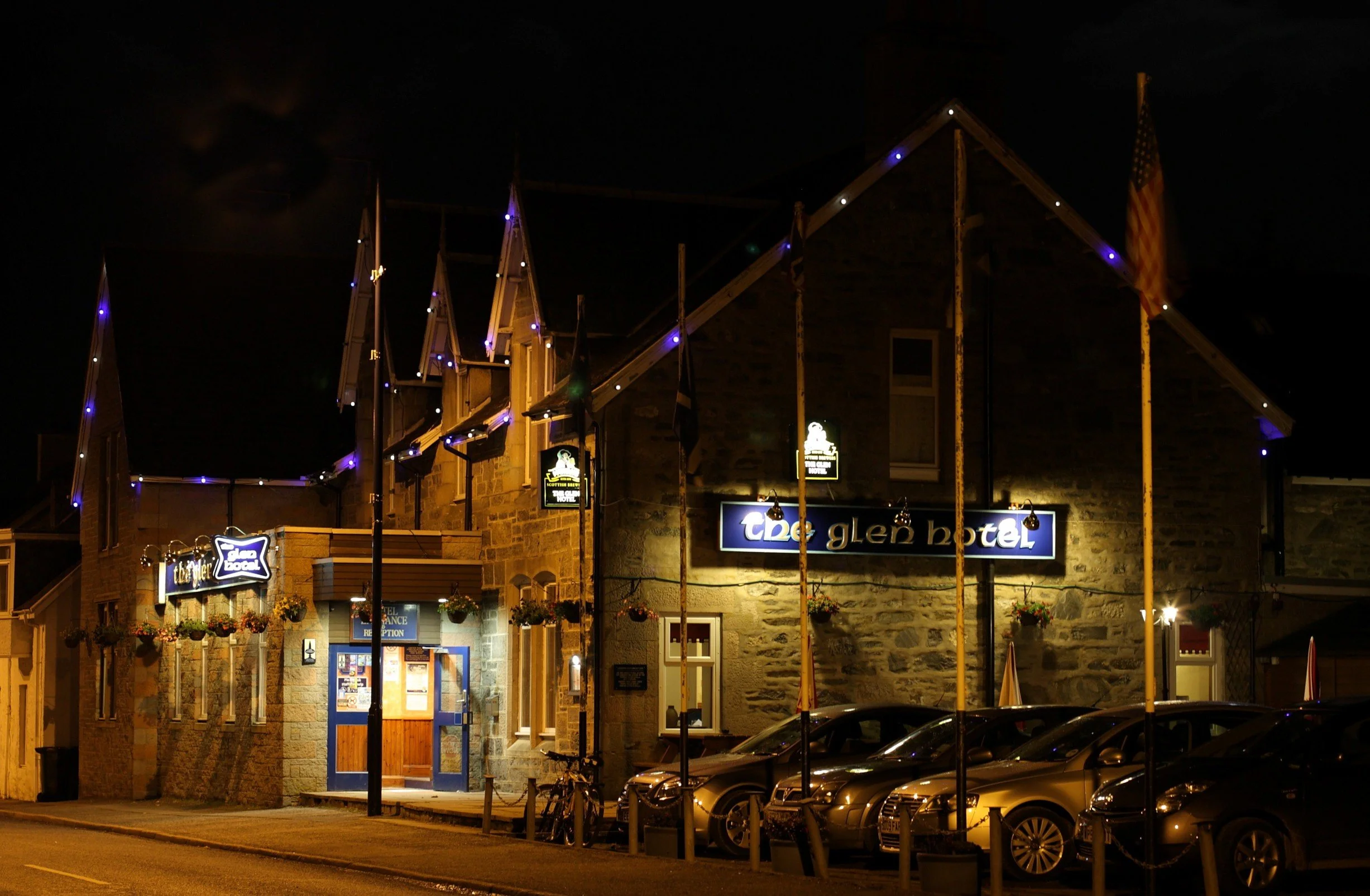 The Glen Hotel on Main Street, Newtonmore — the local gastropub a few minutes' walk from the hostel.