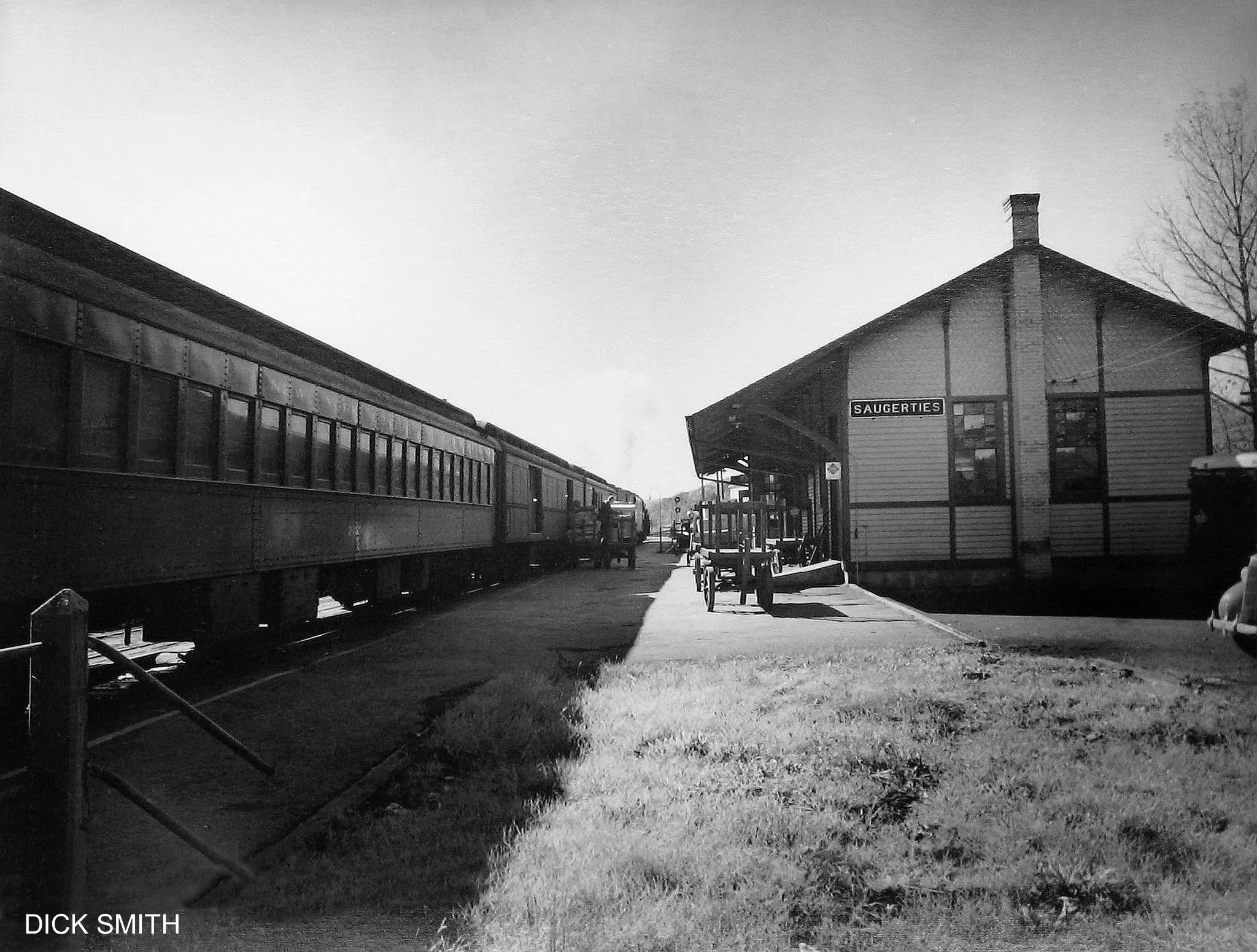 West Shore Railroad Station in Sugerties, NY 2.jpg
