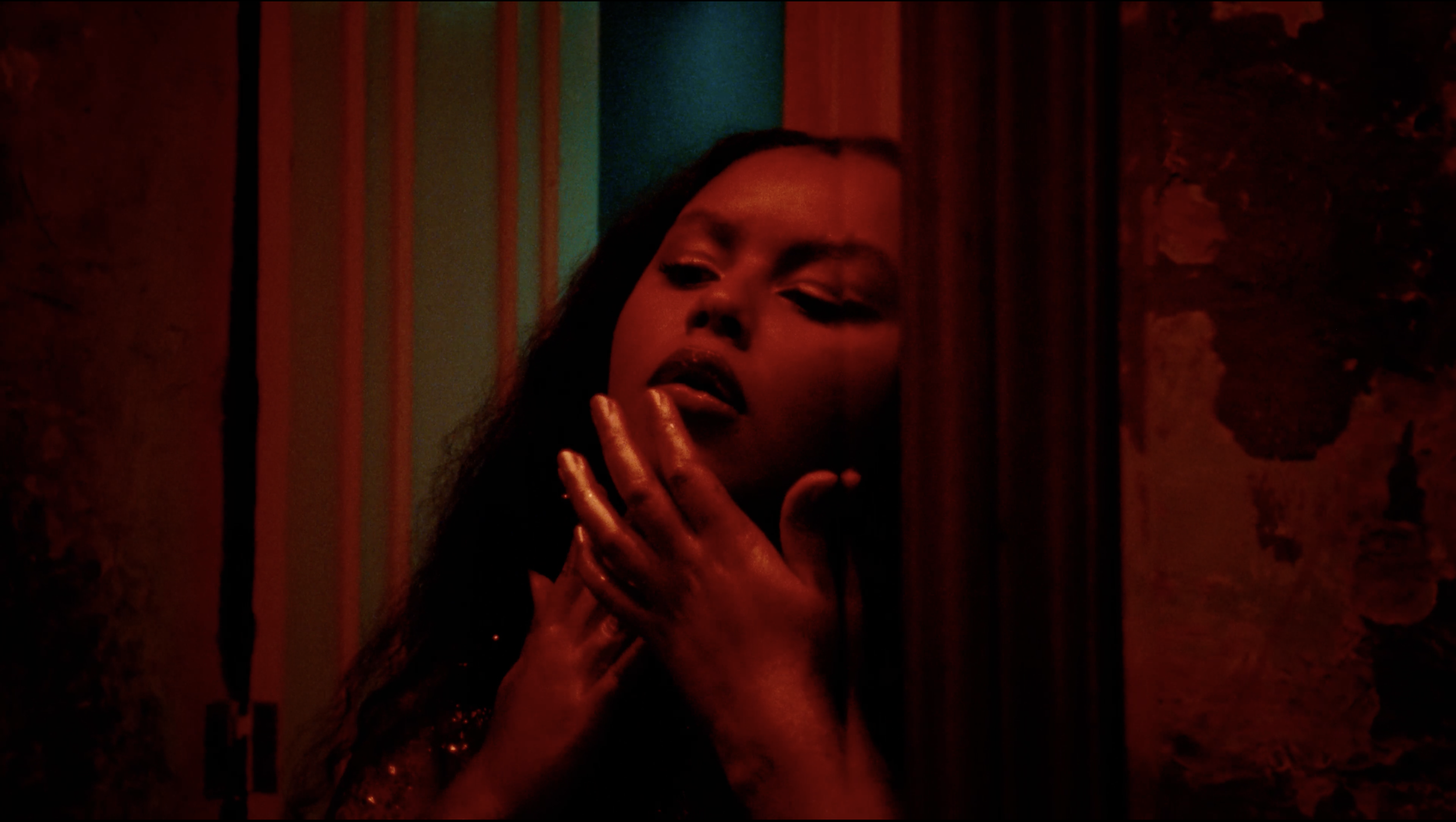 bruna-sozzi-rachel-reis-clipe-ensolarada