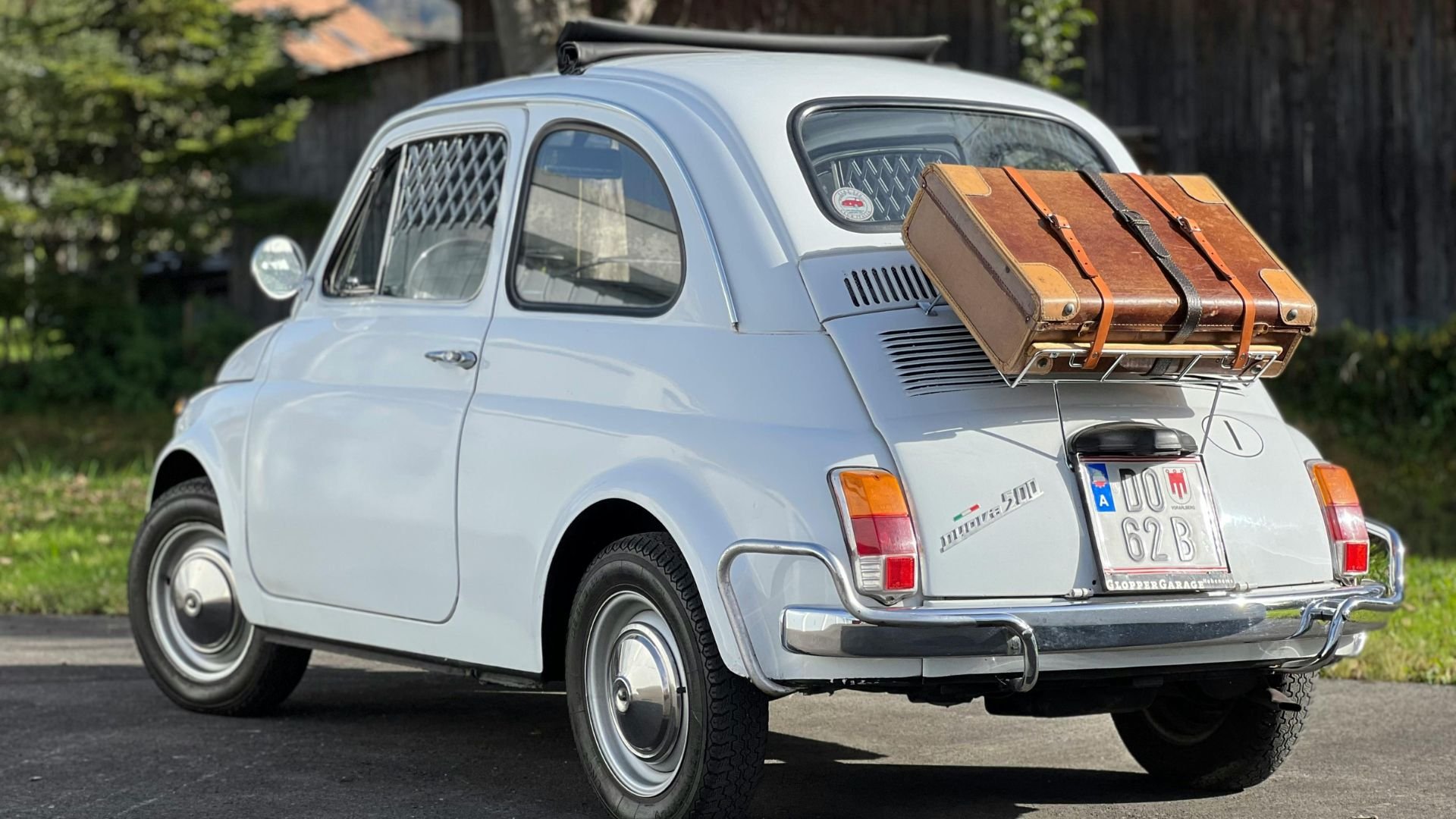 FIAT 500 - A New Life in Italy