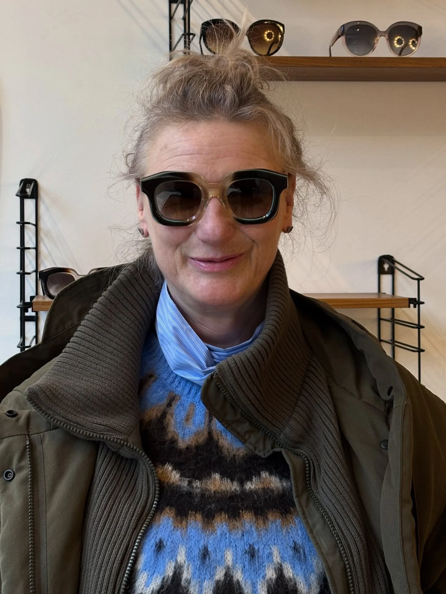 Romy wearing her new statement piece from @folc_eyewear 😮&zwj;💨

#glasses #sunglasses #eyewear #independenteyewear #eyewearfashion