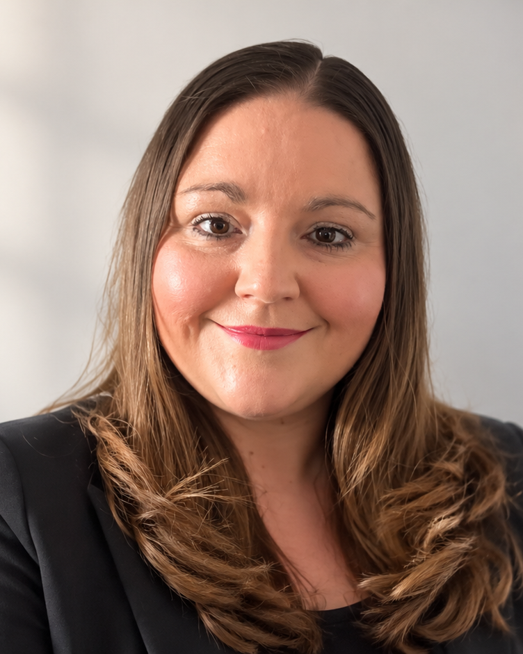 Portrait of Dr. Amy Davies, founder of My Dissertation Doctor