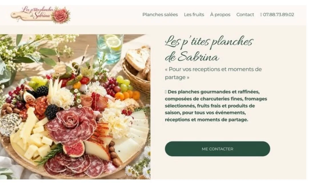 C&rsquo;est avec beaucoup de joie que je vous annonce l&rsquo;ouverture officielle du site des P&rsquo;tites Planches de Sabrina ❤️

Vous pouvez d&eacute;sormais d&eacute;couvrir mon univers, parcourir mes cr&eacute;ations, retrouver toutes les infor