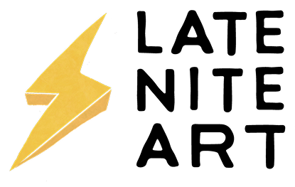A yellow lightning bolt symbol with a black outline.