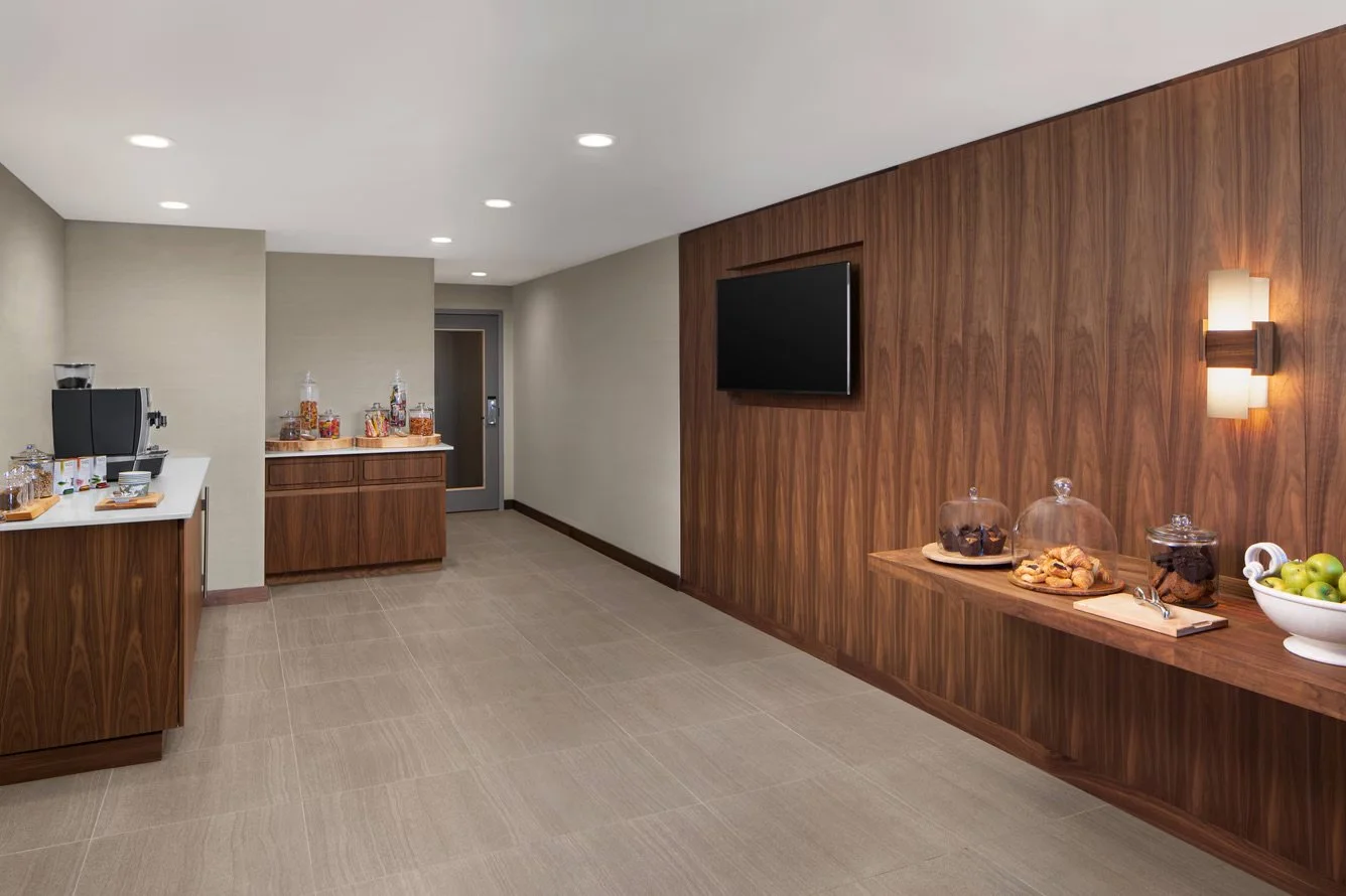 yqtde-pantry-6874-hor-clsc.jpeg