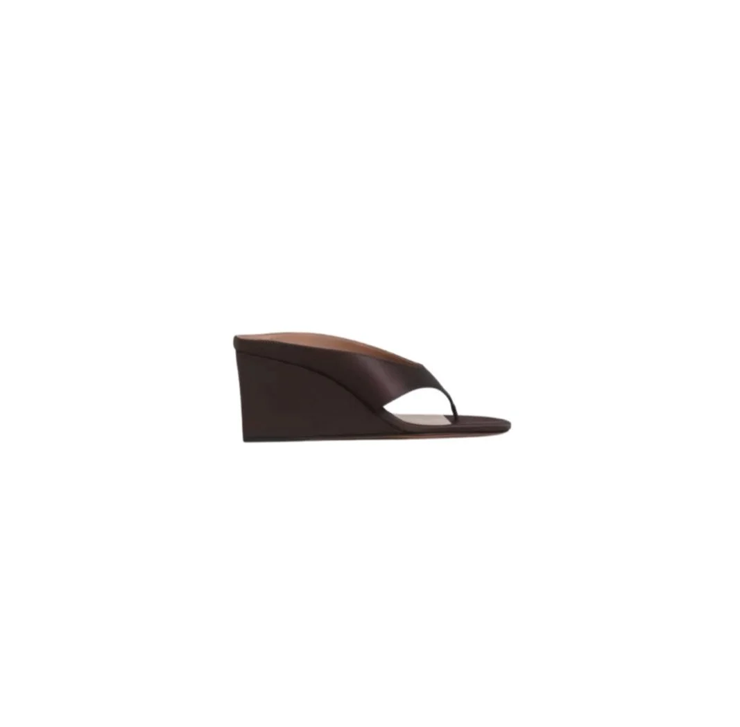 Arwa Wedge