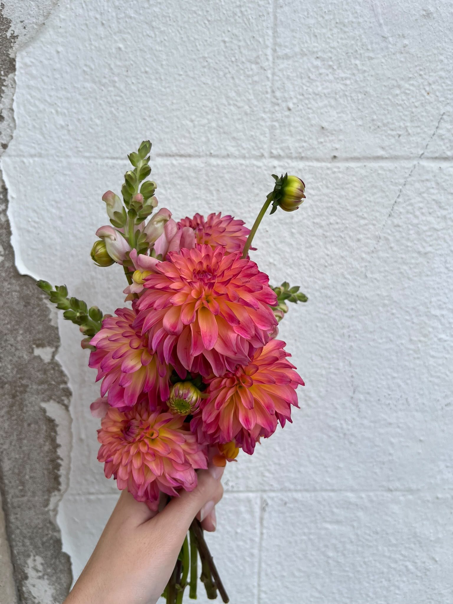 simple-bride-bouquet.jpeg