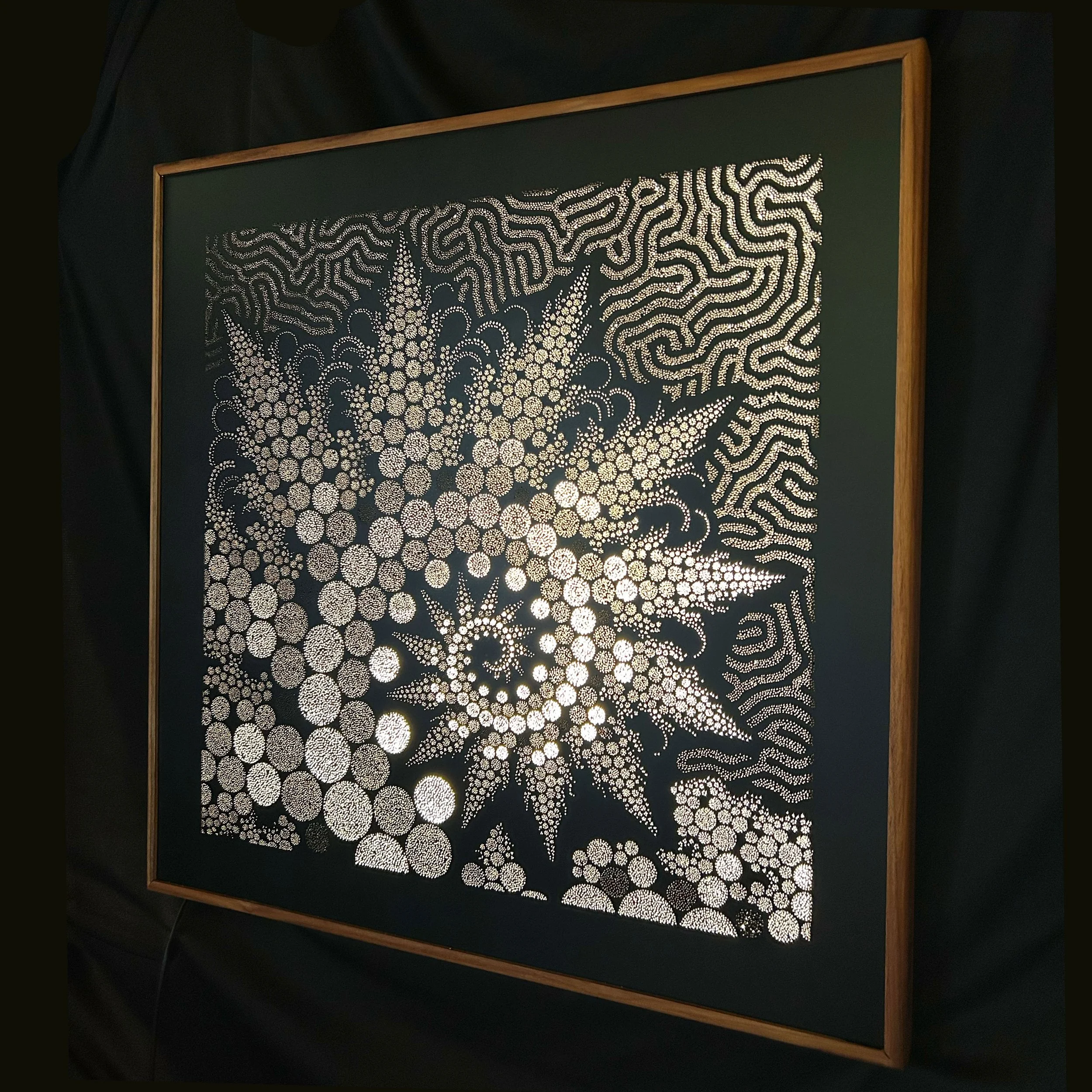 Right-side view of Pura Biophilia showing the layered structure, illuminated depth and changing visual appearance of the Photonic Pointillism Lightwork.