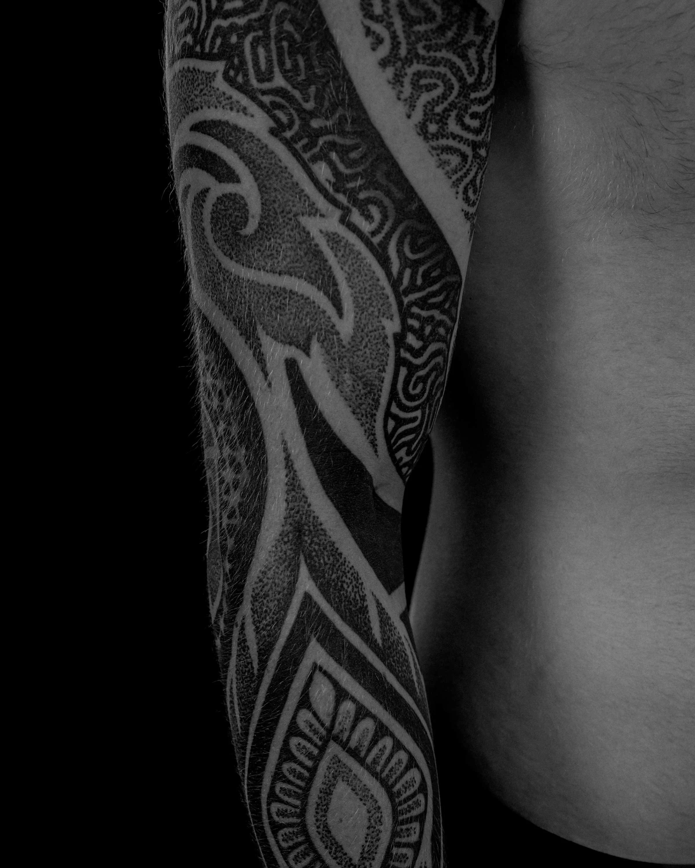 reaction-diffusion-full-arm-sleeve-tattoo-patrick-huettlinger