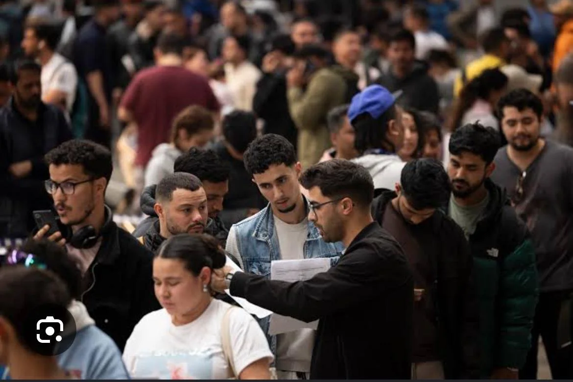 Perspectivas del Derecho Comparado: La Gestión Migratoria en Chile y España