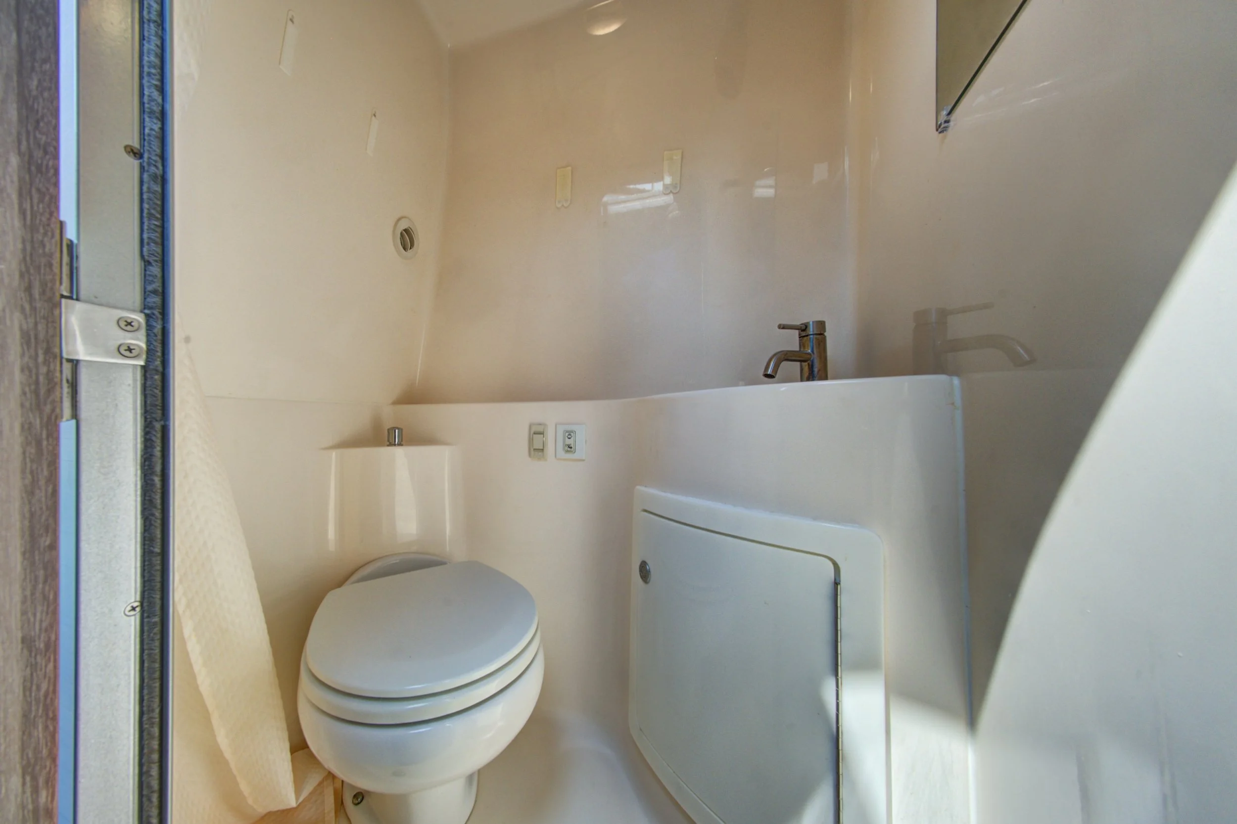 cabin-5.jpg