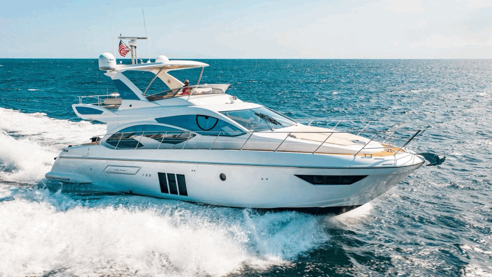 Azimut 50' — Up to 13 Guests