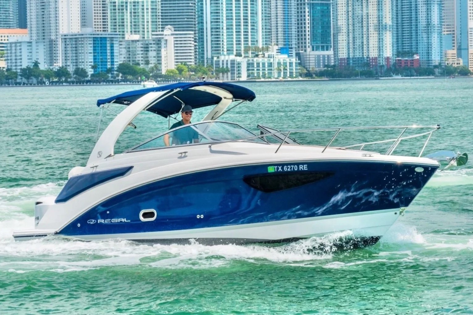 Regal 27' — Up to 6 Guests