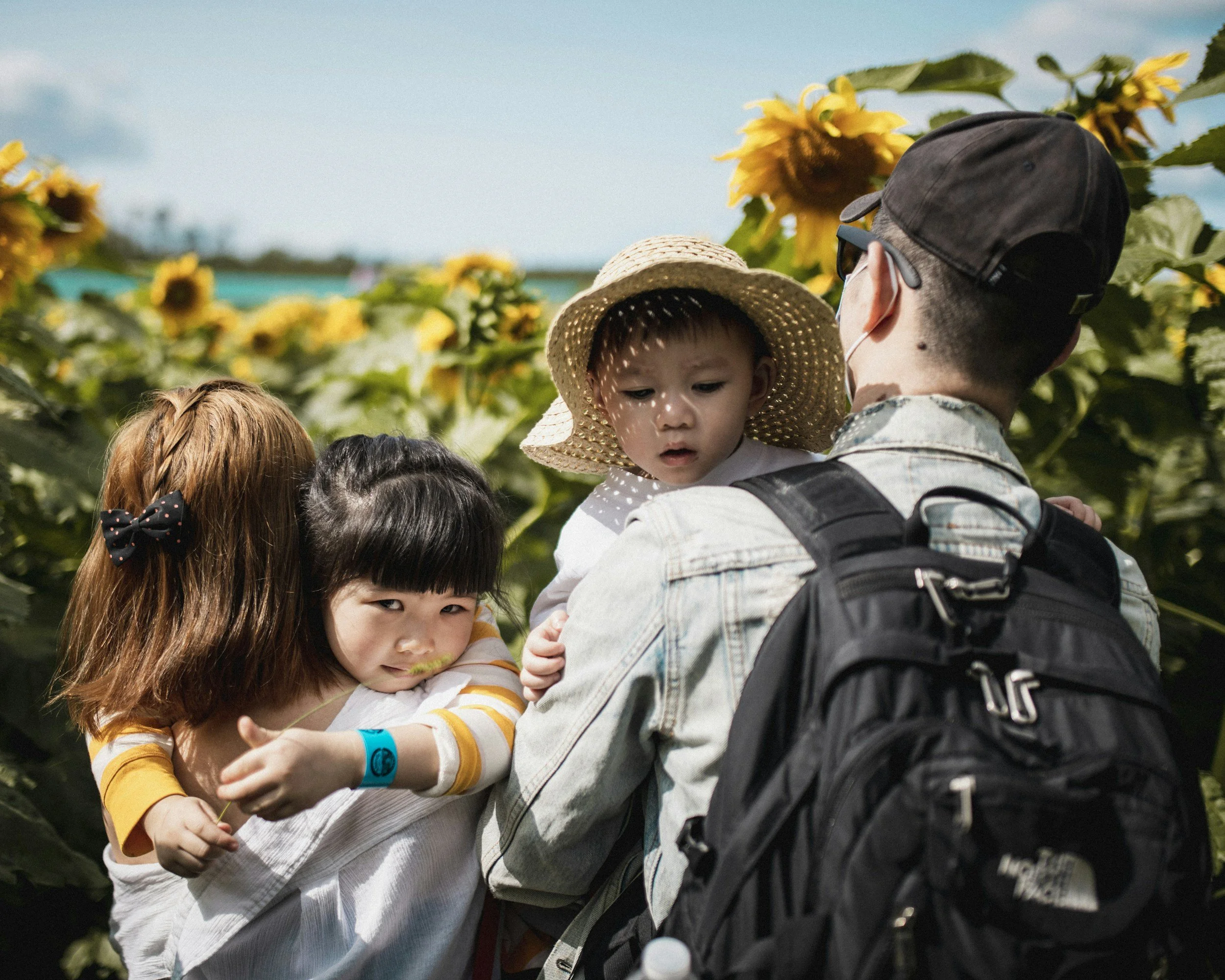 參加戶外治療團體活動的兒童