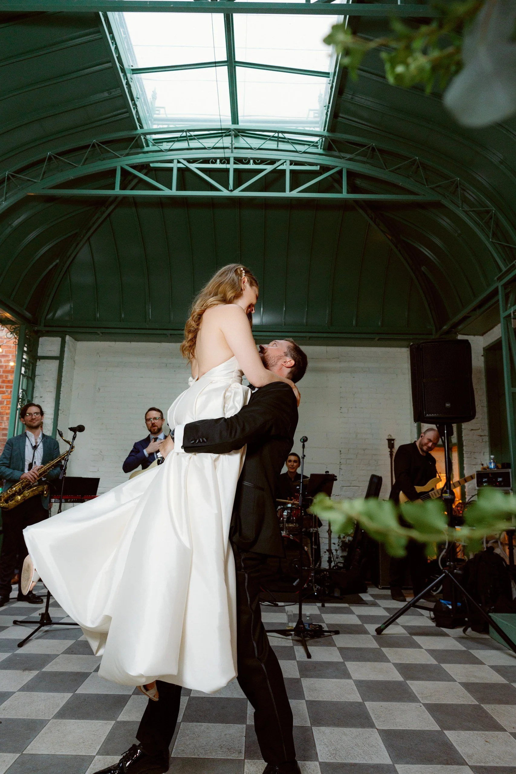 JJ_wed-595_resized.jpg