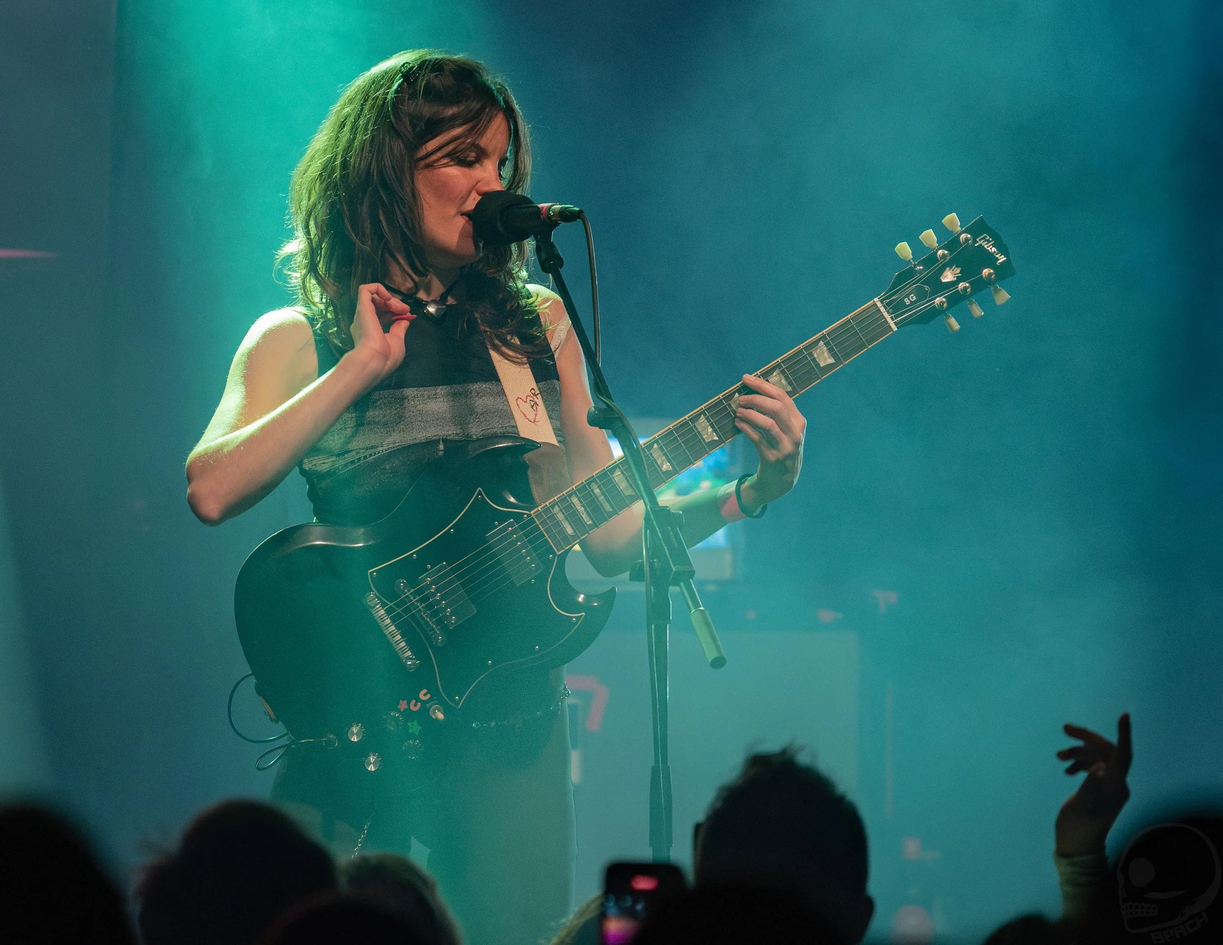 Hinds, Sala Apolo, 2026
