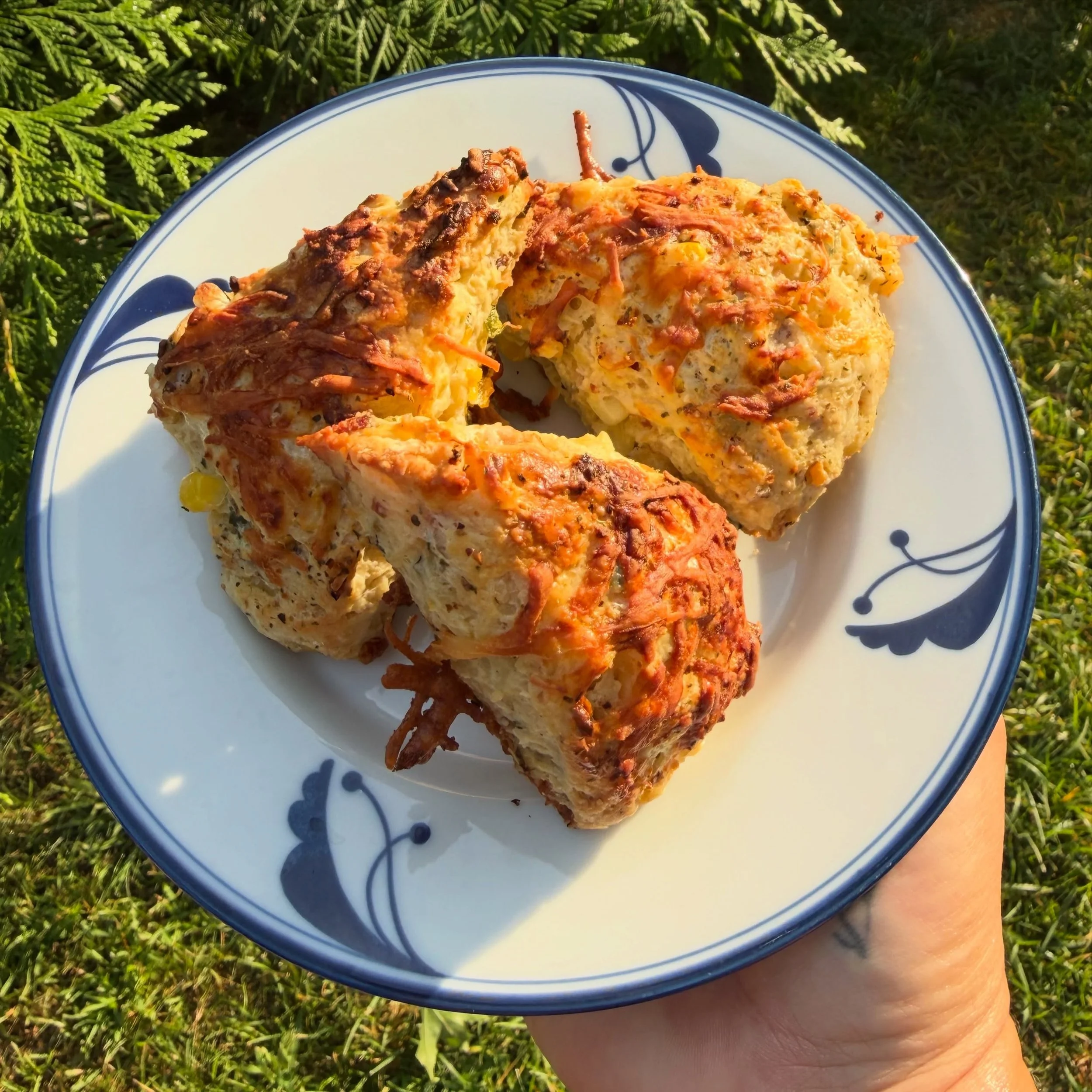Summer Scones 🌽🥓🫑
filled with parm, bacon, sweet peppers and farmers market corn