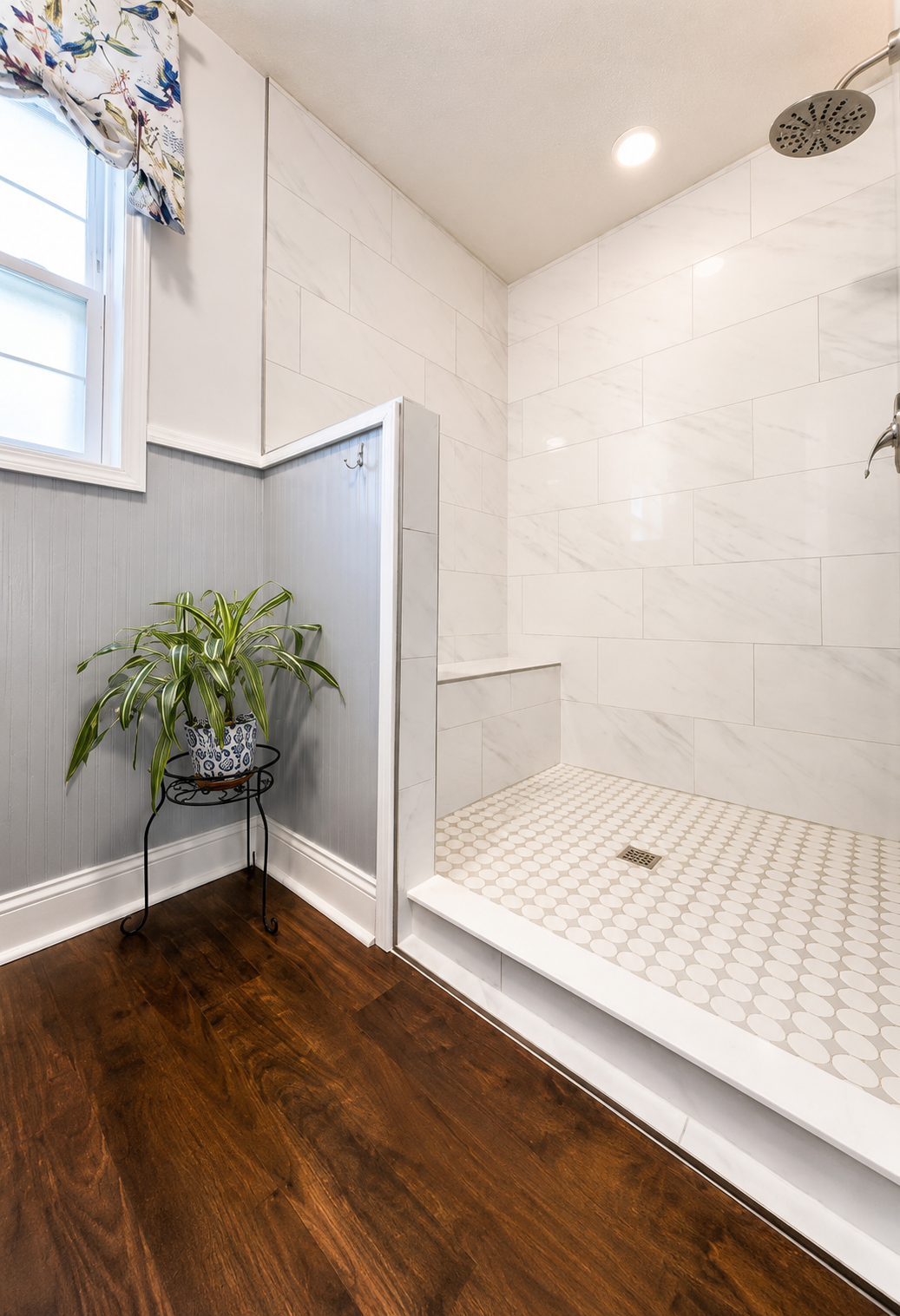 mom's bathroom 1.PNG