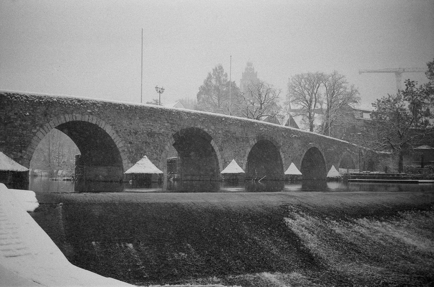 Wetzlar, Alte Lahnbrücke, Agfa 100 APX