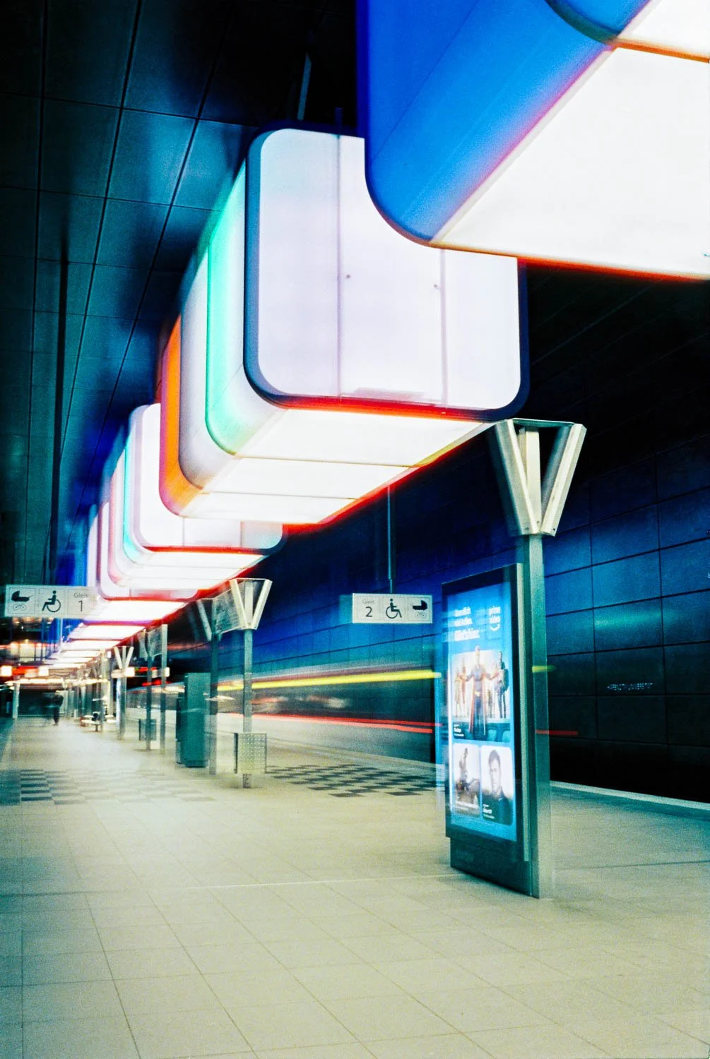 Hamburg, HafenCity, Cinestill 800T