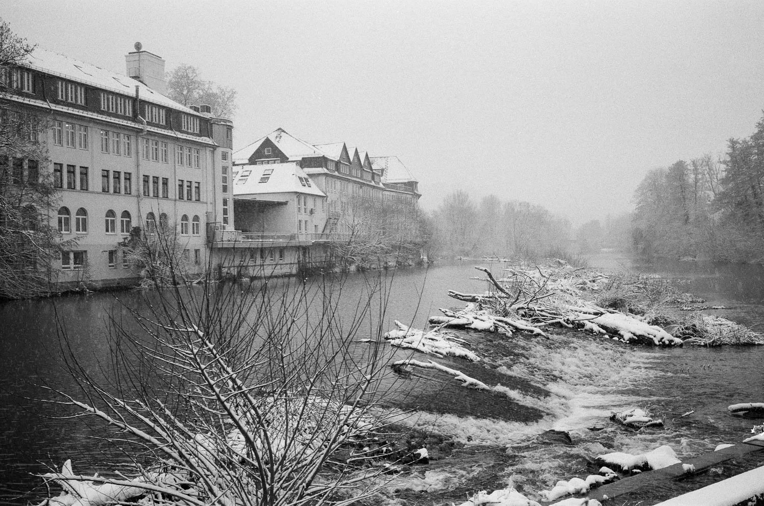 Wetzlar, Hausertorstraße / old Leitz Factory, Agfa 100 APX