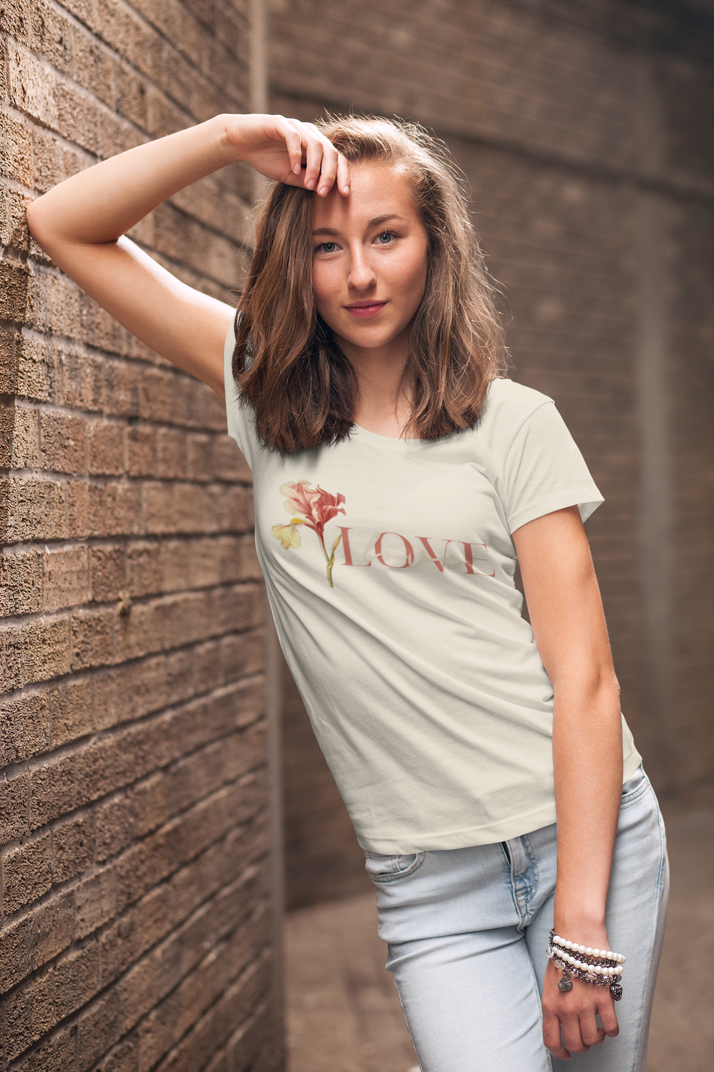Chic Love T-Shirt