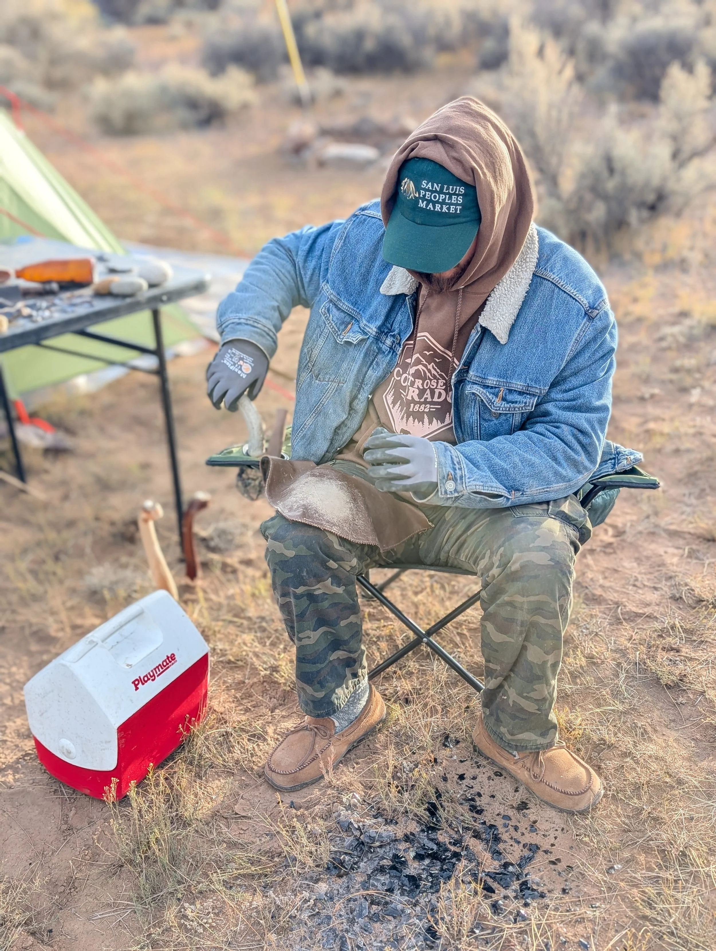 Backpacking, Primitive skills, Outdoor survival, Handmade Art, Flint Knapping