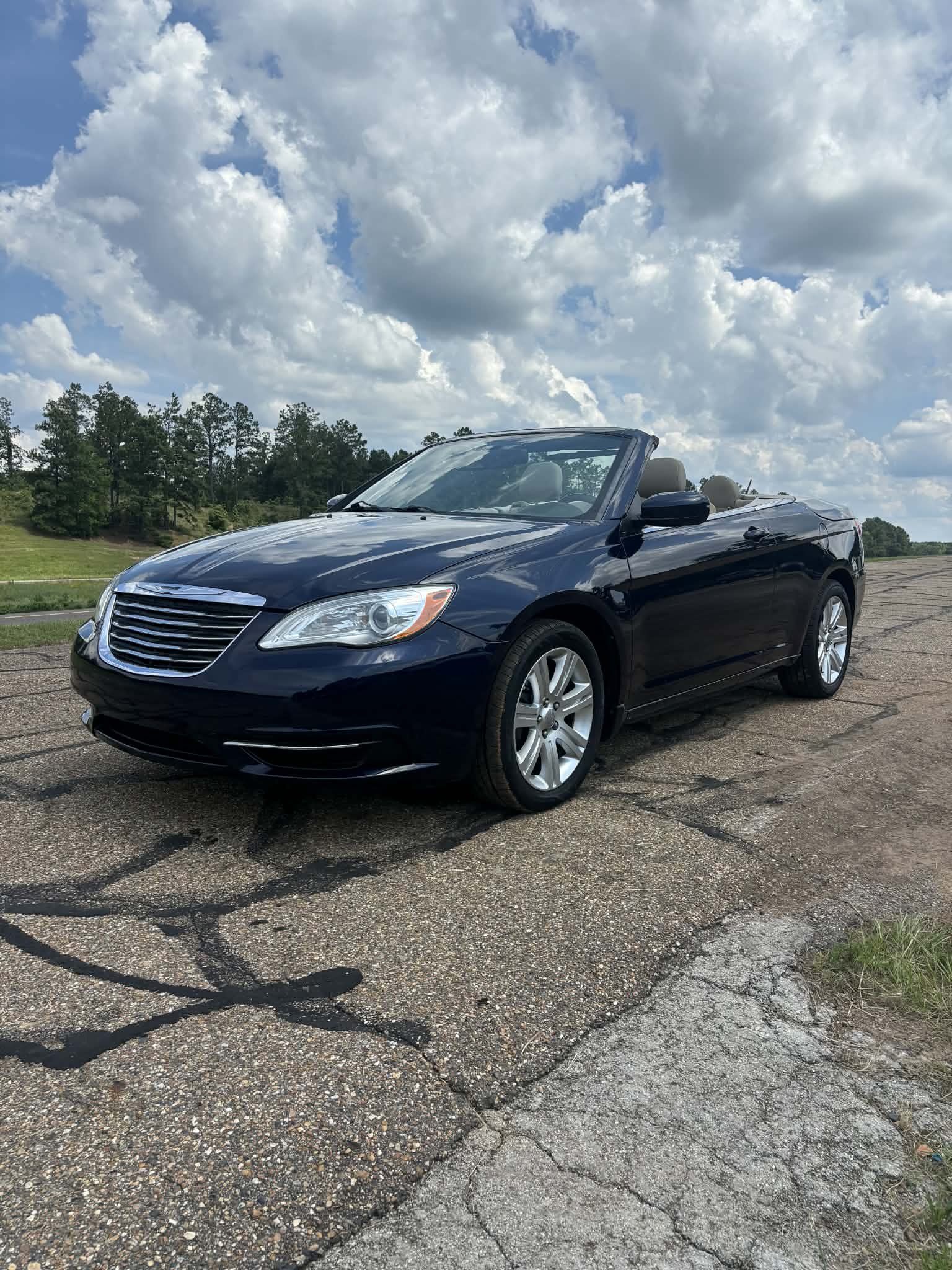 2013 Chrysler 200 Touring Convertible 2D