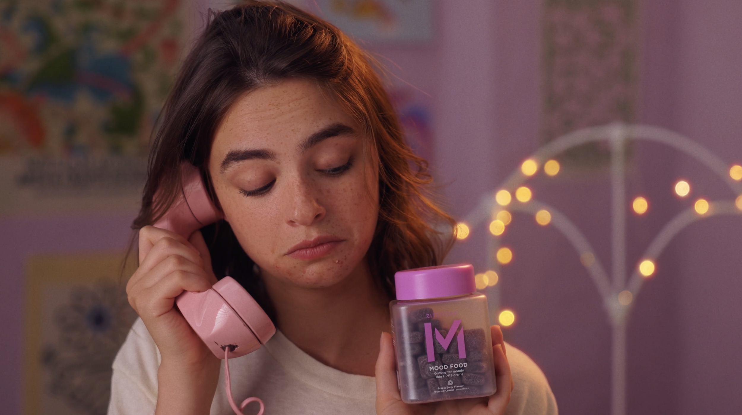 Zitsticka_commercial_still 7.png