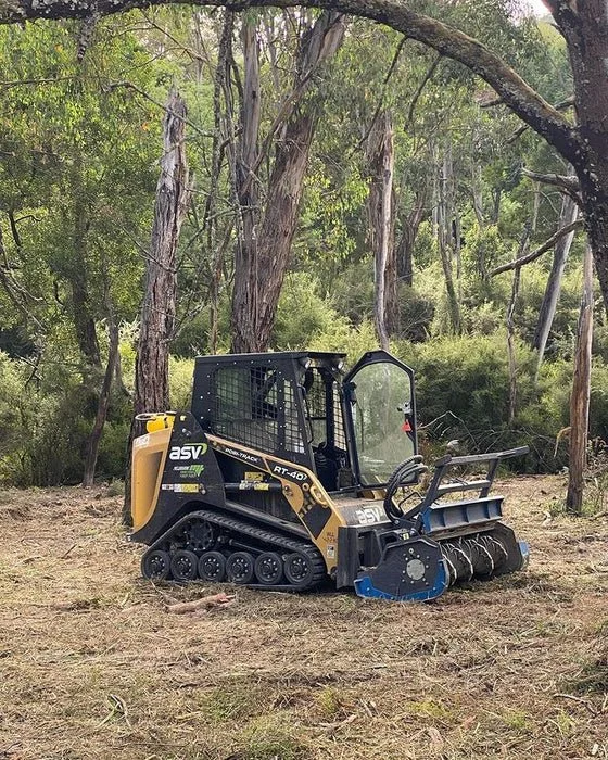 OSMA SSK-RT mulching head for skid steers, ideal for land clearing, firebreak maintenance and forestry applications.