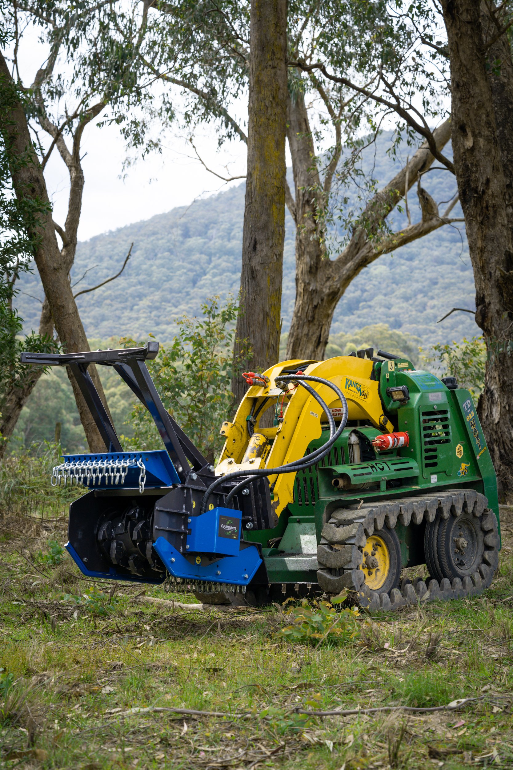 The SSK Mini Mulcher is designed to clear scrub, grass, brush and small vegetation efficiently.