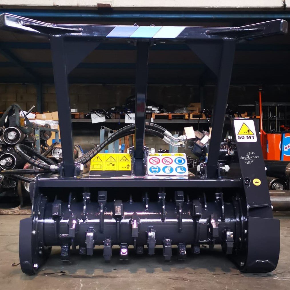 The SSK Mini Forestry Mulcher is a compact yet powerful attachment designed for mini loaders, vegetation management and land clearing.