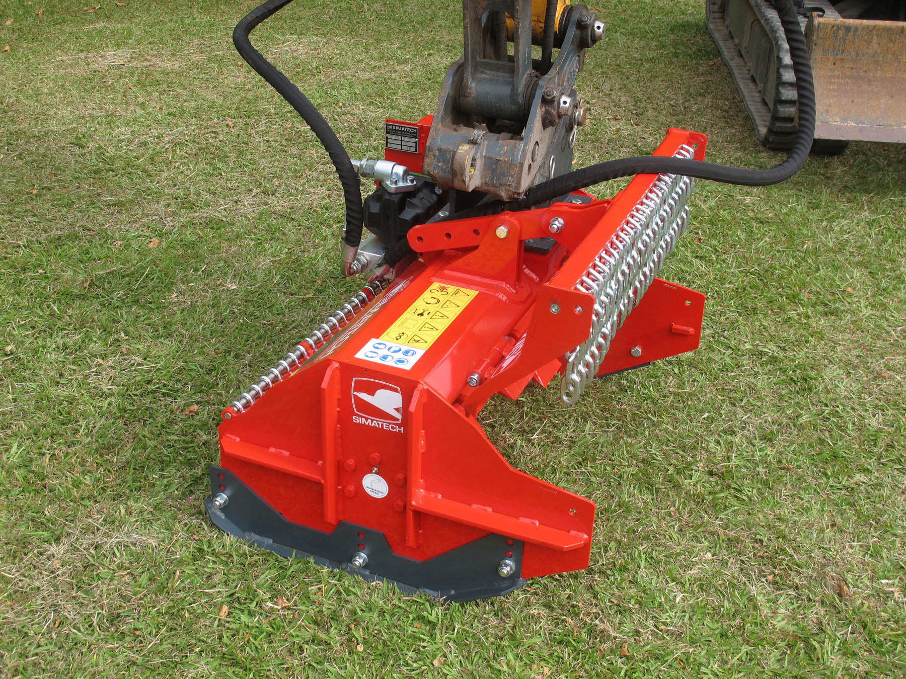 The Simatech DHL Flail is a reliable hydraulic attachment solution for contractors needing efficient vegetation clearing performance.
