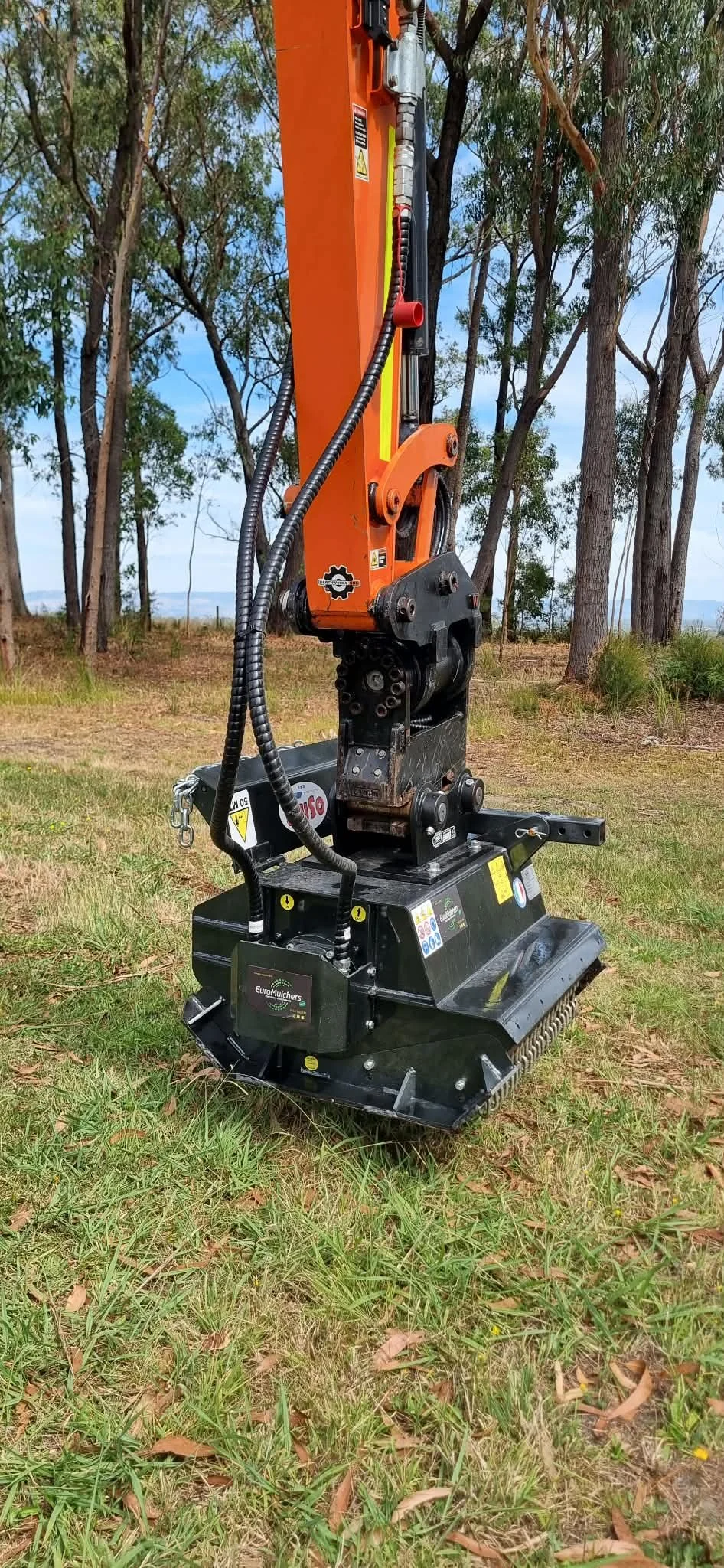 Land Clearing with the Osma TFK Range | Transform overgrown sites into manageable land using the Osma TFK forestry mulcher, engineered for efficient brush cutting and site preparation.